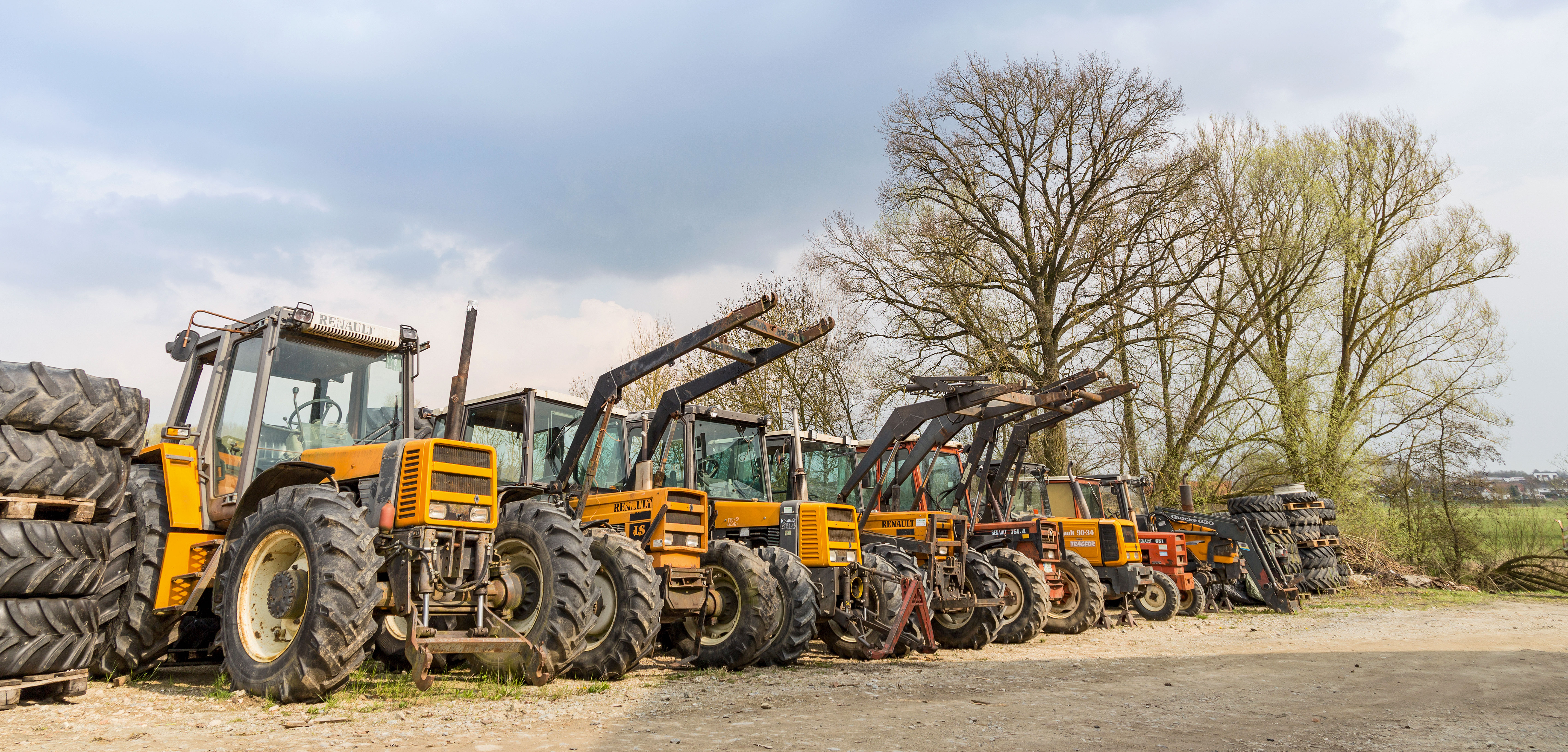 Traktor Ersatzteile und Schlepperteile 