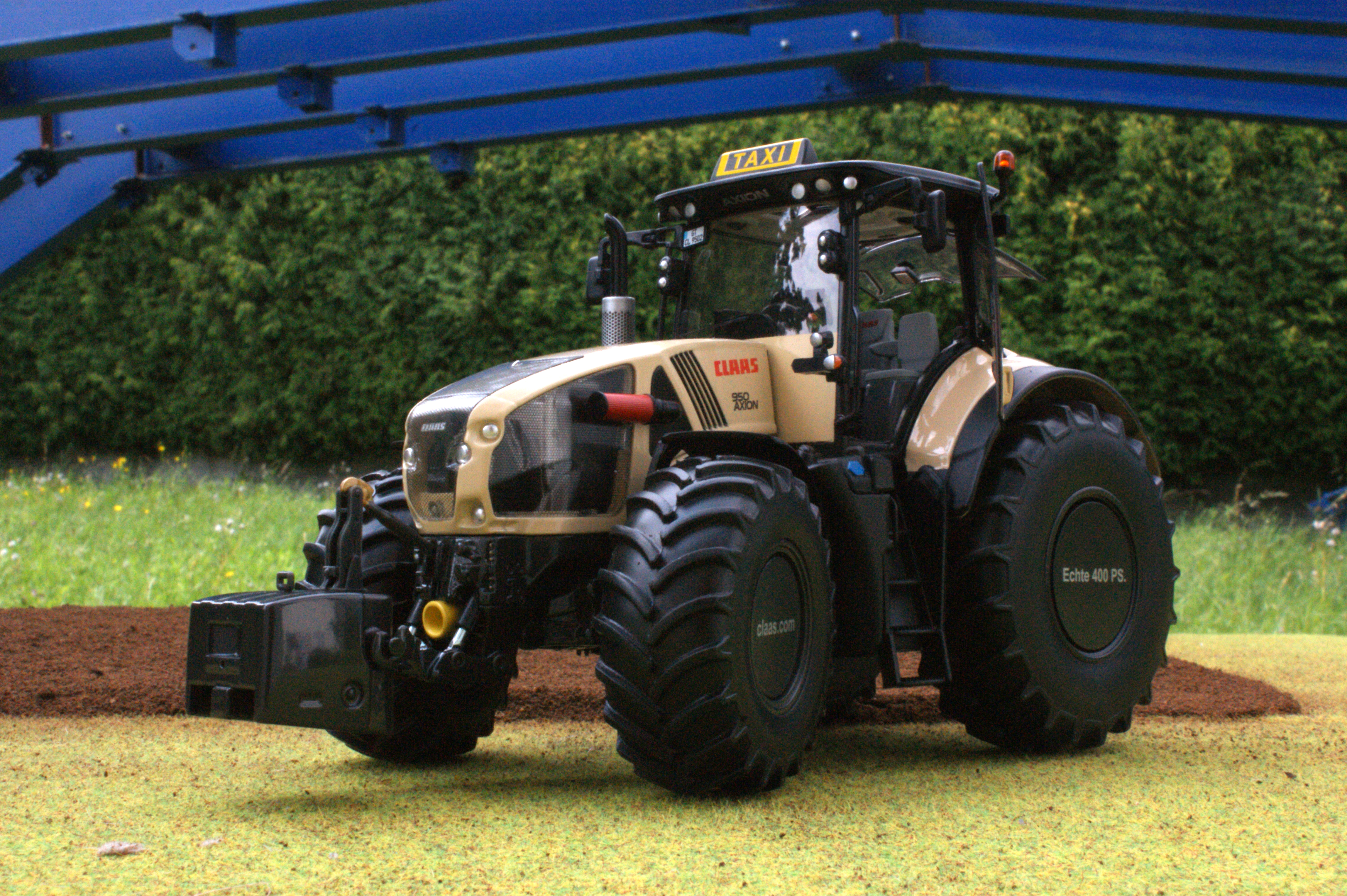 おもちゃ ホビーラジコン Axion 950 Sondermodell „Taxi“: 